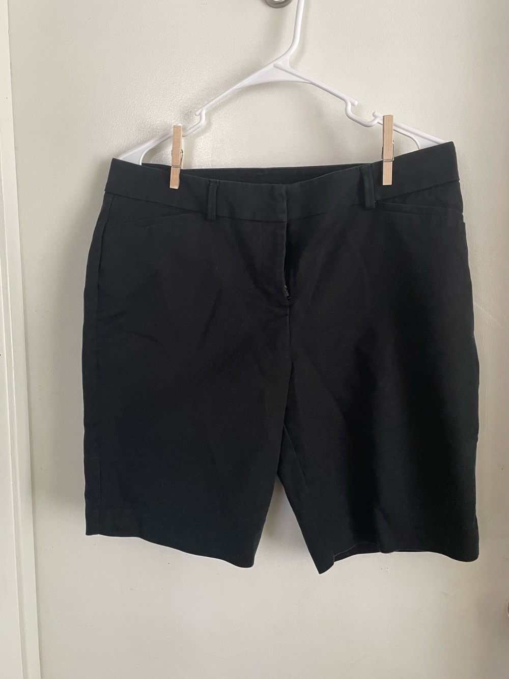 Apt. 9 Black Mid-Length Bermuda Shorts